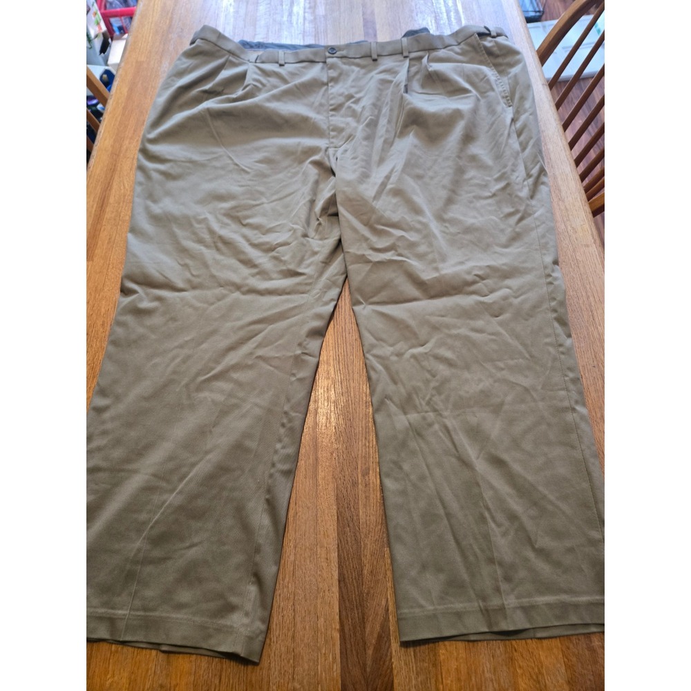 Haggar Clothing Men 56x30 Classic Fit Premium No Iron Khaki Pleated Dress Pants